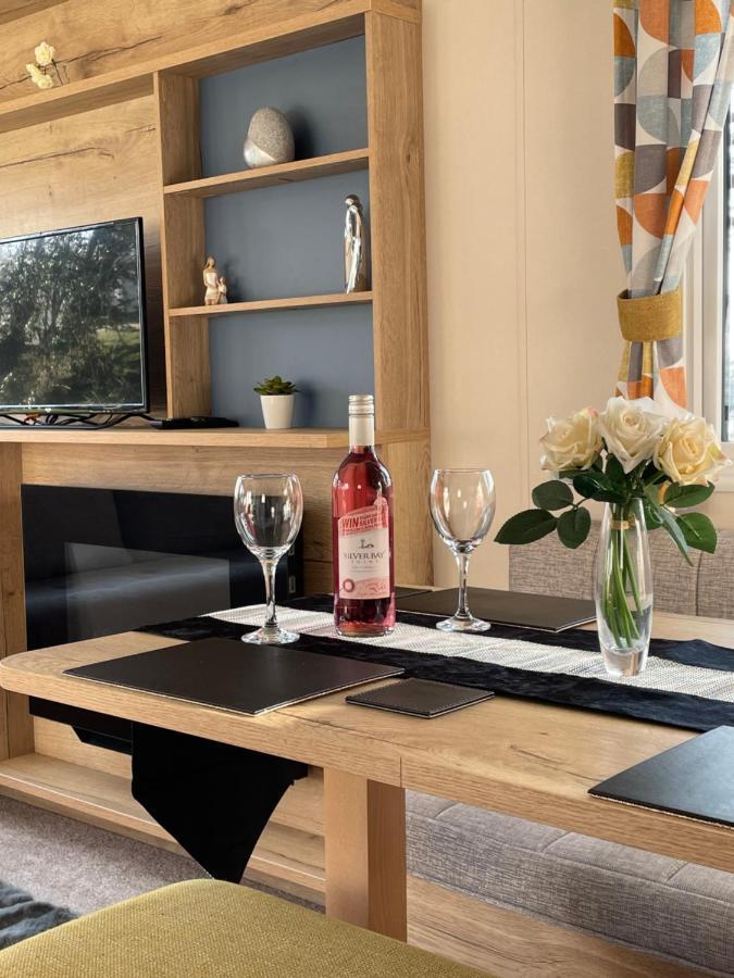 Deluxe, 3 Bed Holiday Home At Combe Haven Holiday Park Hastings Zewnętrze zdjęcie